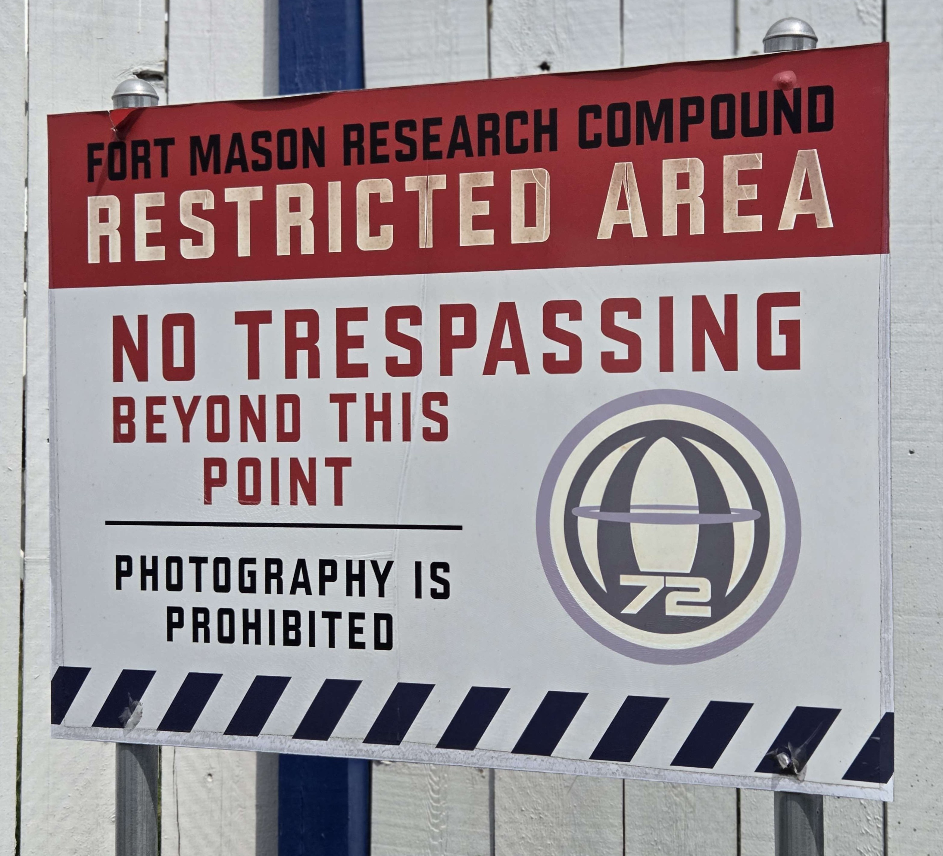 A red and white sign for the Forst Mason Research Compound area.